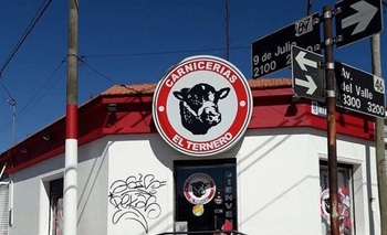 Denuncian pintadas en un comercio Imagen de la nota: Denuncian pintadas en un comercio