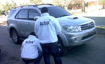 Olavarrienses deben más de 700 mil pesos de patente Imagen de la nota: Olavarrienses deben más de 700 mil pesos de patente