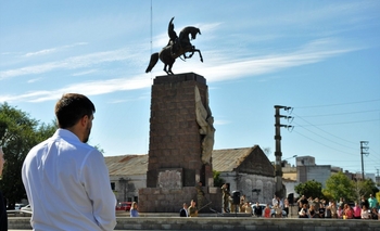 Imagen de la nota: Acto por el natalicio del General San Martín