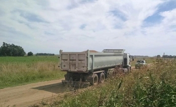 Llevaba piedra con la carga destapada y lo infraccionaron  Imagen de la nota: Llevaba piedra con la carga destapada y lo infraccionaron