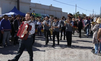 Imagen de la nota: “Amar Azul” cerrará la Kreppelfest de Colonia Hinojo