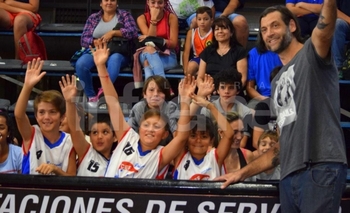 Imagen de la nota: Volcadas, técnicas para entrenar y risas en la clínica de Oberto