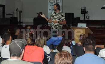 Imagen de la nota: A sala llena, Fabricio Oberto dio una charla y se despidió de Olavarría