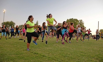 Hoy hay una clase de gimnasia gratuita en el Parque Mitre Imagen de la nota: Hoy hay una clase de gimnasia gratuita en el Parque Mitre