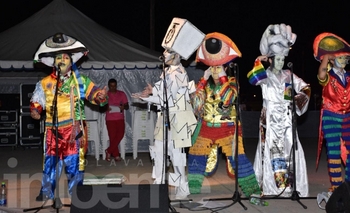 Imagen de la nota: Mucho ritmo y alegría en la segunda noche de los Corsos Oficiales