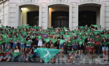 Imagen de la nota: Primer pañuelazo (y marcha) del 2019 por el aborto legal