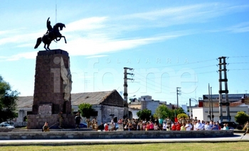 Imagen de la nota: Acto por el Aniversario de nacimiento de San Martín