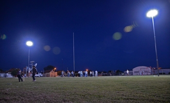 Imagen de la nota: La luminaria LED llegó al Barrio Luz y Fuerza