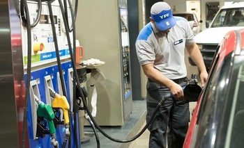 Imagen de la nota: YPF aumentó las naftas un 2,5%