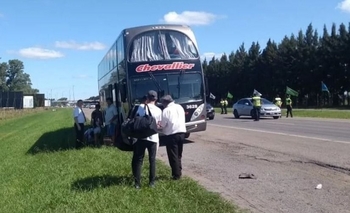 Ruta 2: choferes de un micro dieron positivo en cocaína Imagen de la nota: Ruta 2: choferes de un micro dieron positivo en cocaína