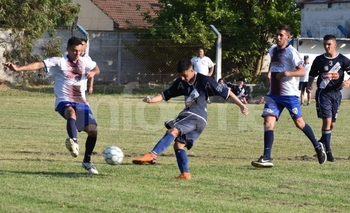 Fútbol y solidaridad en Sierra Chica: la Primera vs internos Imagen de la nota: Fútbol y solidaridad en Sierra Chica: la Primera vs internos