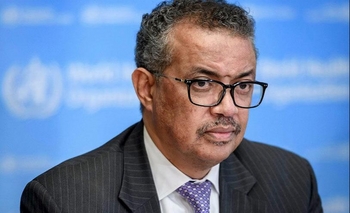 Imagen de la nota: La OMS aprobó el uso de la vacuna de AstraZeneca