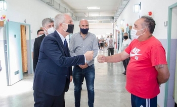 Imagen de la nota: Alak también recorrió el Hospital Modular de la Unidad Penal N° 38