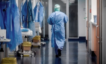 Imagen de la nota: Otras 77 muertes por coronavirus en el país en las últimas 24 horas