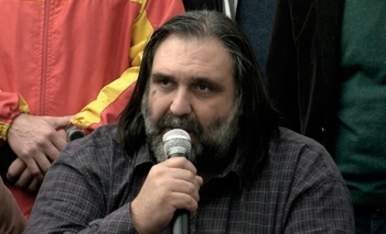 Imagen de la nota: Vacunarán a 450.000 docentes y auxiliares con la vacuna Sinopharm