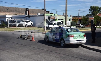 Un motociclista hospitalizado tras choque en rotonda Imagen de la nota: Un motociclista hospitalizado tras choque en rotonda