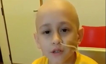 Imagen de la nota: Tiene 10 años y sueña con conocer la Bombonera 