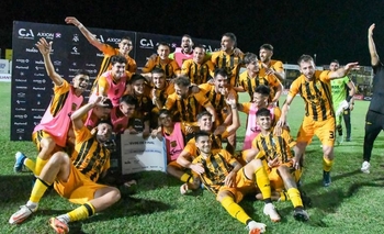 Copa Argentina: Mitre, con Wiechniak, avanzó de ronda Imagen de la nota: Copa Argentina: Mitre, con Wiechniak, avanzó de ronda