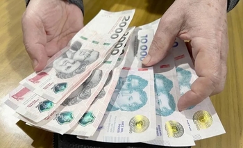 Imagen de la nota: Indec: los salarios crecieron en promedio 1,6% en diciembre, con una suba interanual de 38,2%