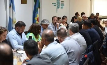 Imagen de la nota: Se tensa la paritaria: Kicillof propuso 3% para febrero y advirtió que tiene poco margen para más