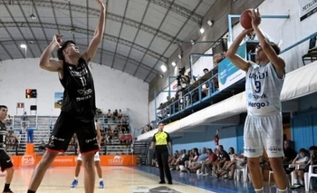 Imagen de la nota: Olavarrienses en Liga Argentina: Unión cerró la gira con caída