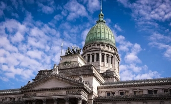 Imagen de la nota: El Gobierno retira el artículo 44 y recalibra la reforma laboral para asegurar los votos