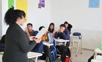 Imagen de la nota: La Provincia busca unificar la carga horaria de los docentes en una misma escuela