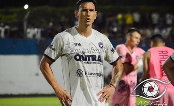 Imagen de la nota: Racing confirmó que sigue Sebastián Álvarez