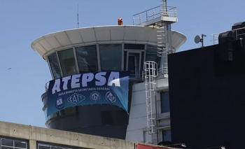 Imagen de la nota: Fin de semana con complicaciones en los vuelos por el paro de controladores aéreos