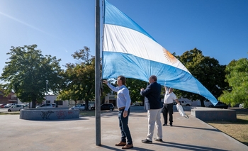 Imagen de la nota: Wesner participó del acto en conmemoración al 214° Aniversario de la Creación de la Bandera