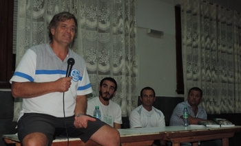 Imagen de la nota: Más de cien personas en la charla de Horacio Anselmi