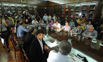 Imagen de la nota: Estatales: la Provincia ofrece aumento de 15% por 6 meses