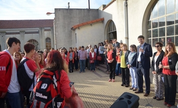 Imagen de la nota: Galli participó del inicio del ciclo lectivo del Colegio Normal