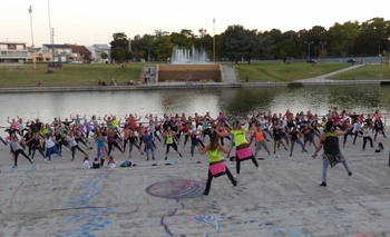 Imagen de la nota: La masterclass llenó de color el atardecer de sábado