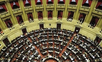 Fondos Buitre: la Cámara de Diputados dio media sanción al pago de los Holdouts Imagen de la nota: Fondos Buitre: la Cámara de Diputados dio media sanción al pago de los Holdouts