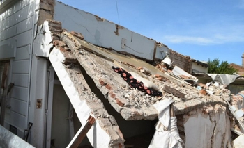 Imagen de la nota: Por el temporal, se derrumbó un departamento en Pueblo Nuevo