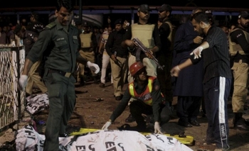 Imagen de la nota: Al menos 65 muertos y 280 heridos en un atentado terrorista en Pakistán