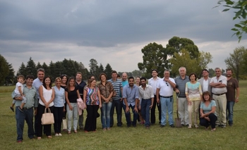 Imagen de la nota: La UCR recordó a Raúl Alfonsín en Parque Sur