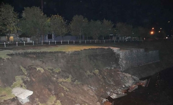 Imagen de la nota: Se derrumbó la barranca del arroyo en calle Hornos