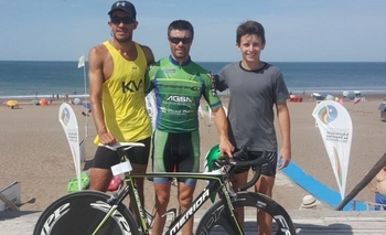Imagen de la nota: La posta del triatlón de Claromecó fue para los locales