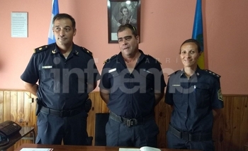 Imagen de la nota: Cambiaron los jefes de la Subcomisaría de Hinojo
