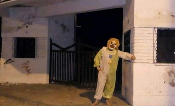Imagen de la nota: Detuvieron al payaso que  aterraba a los niños en Alvear 