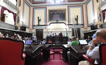 Modernizan el Recinto del Senado bonaerense Imagen de la nota: Modernizan el Recinto del Senado bonaerense