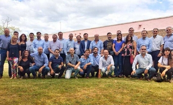 Valicenti participó del encuentro del peronismo bonaerense Imagen de la nota: Valicenti participó del encuentro del peronismo bonaerense