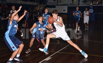 Imagen de la nota: Olavarría y Tres Arroyos los ganadores en el debut del Zonal