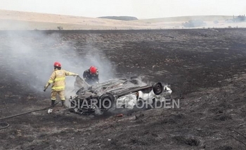 Coronel Pringles: murió calcinada tras un vuelco en Ruta 51 Imagen de la nota: Coronel Pringles: murió calcinada tras un vuelco en Ruta 51