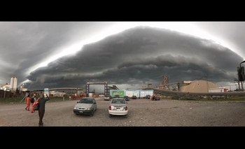 Imagen de la nota: Las imágenes de la tormenta en el lente de los lectores de Infoeme