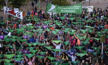 Imagen de la nota: Fotos: el #8M de Olavarría en imágenes
