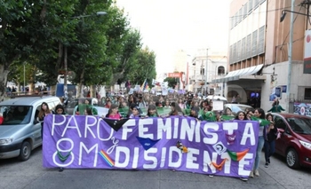 8M: las mujeres realizan el 60% de las tareas domésticas Imagen de la nota: 8M: las mujeres realizan el 60% de las tareas domésticas