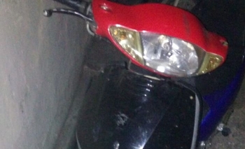 Imagen de la nota: Demoran a chico de 14 años que iba en una moto robada  